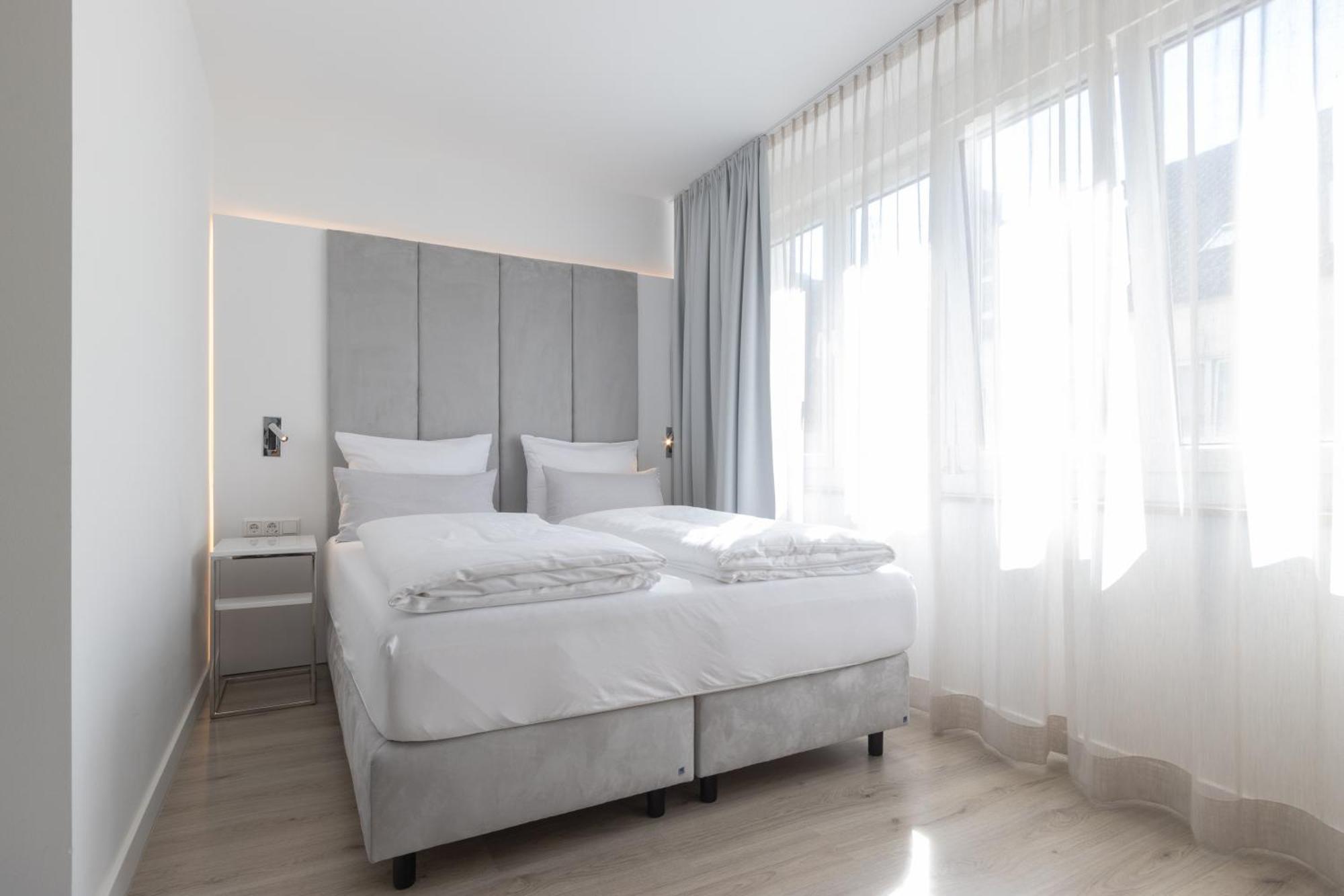 Zzzpace Smart-Hotel Krefeld Esterno foto
